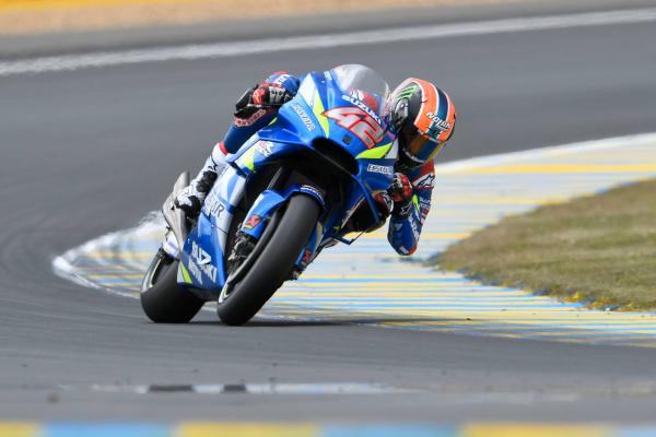 Rins hands over helmet in marshal tribute