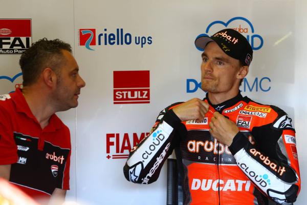 Davies slams Melandri for ‘d***head move’