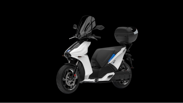 Ray 7.7 electric scooter. - Ray