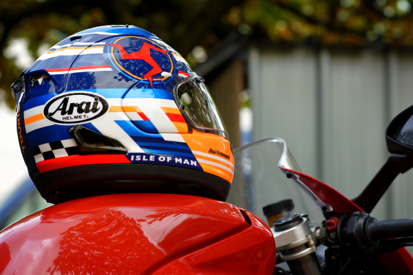 Arai RX-7V Evo Isle of Man TT Limited Edition