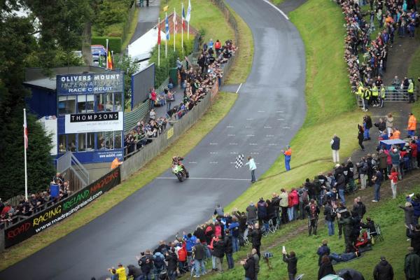 Scarborough race called off over spectator safety