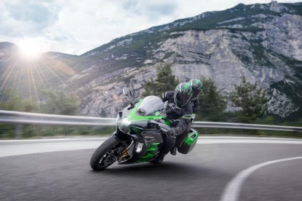 Kawasaki Ninja H2 SX