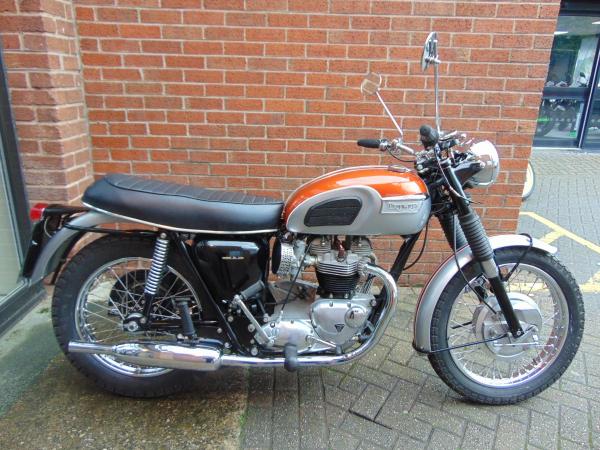 Triumph Bonneville T120R | Bike of the week