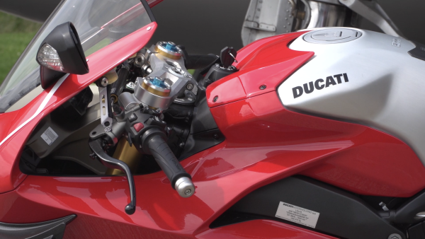 Ducati Panigale V4R Review