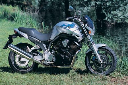 First Ride: 2001 Yamaha BT1100 Bulldog review