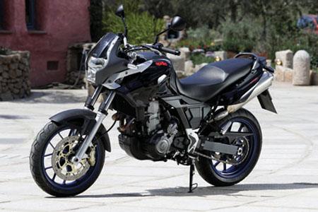 Road Test: Aprilia Pegaso 650 Strada