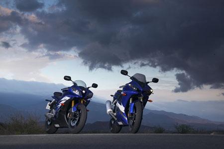 Splitting heirs: Yamaha YZF-R6 2005 vs. 2006