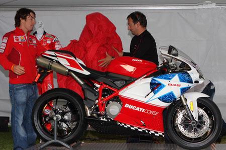 First Look: Ducati 848 Hayden Replica