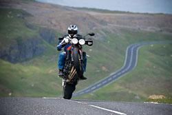 Road test: Aprilia Tuono vs. Triumph Speed Triple