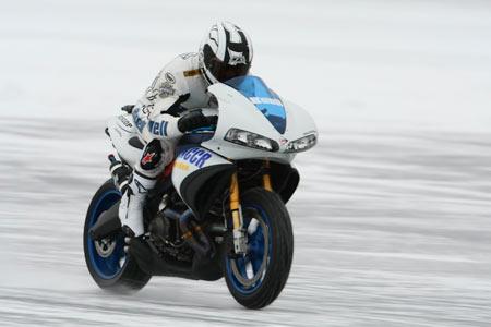 VIDEO: Buell 1125R clocks 148mph on ice