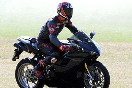 Spotted: Prince William rides a Ducati 1198S