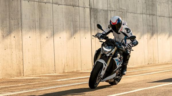 BMW S1000R