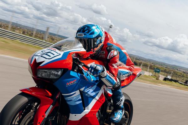 Alex Marquez in Shoei X-SPR Pro helmet, riding Honda CBR600RR. - Shoei