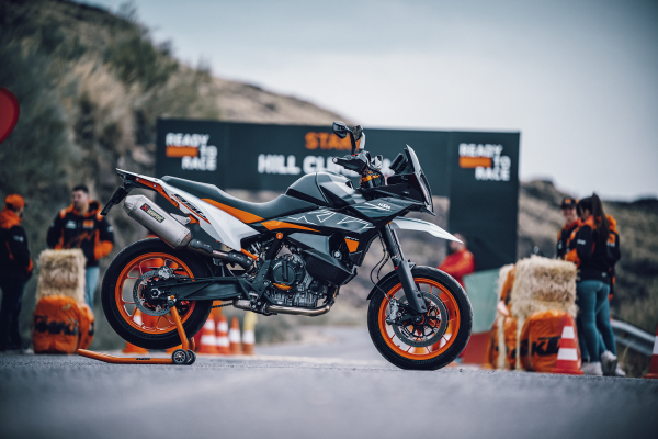 2023 KTM 890 SMT