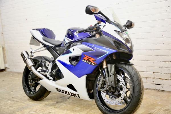 Suzuki GSX-R1000 - front