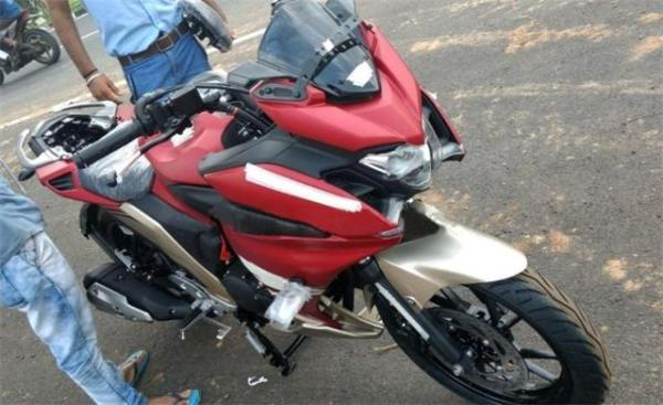 Yamaha Fazer 250 spied in India