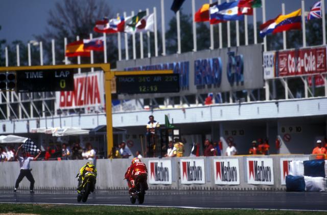 Valentino Rossi, 1996 125cc Czech Grand Prix. - Gold and Goose