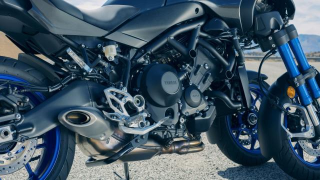 Yamaha reveals ‘Niken’ three-wheeler