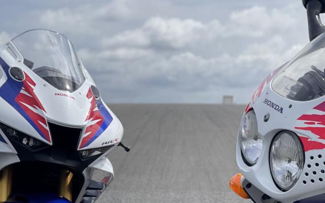 2022-Honda-CBR1000RR-R-SP and the original CBR900RR on the Donington Park Circuit