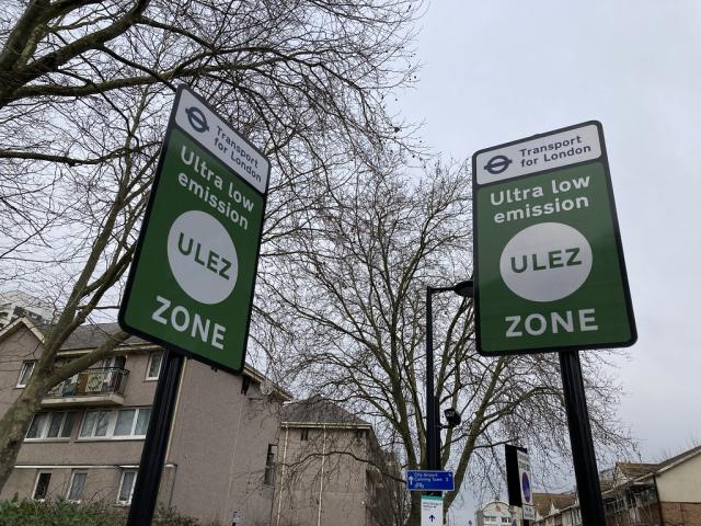 ULEZ signs. - "ULEZ Zone" by Matt From London is licensed under CC BY 2.0.