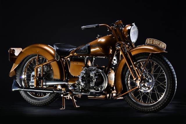1939 BROUGH SUPERIOR 1000cc GOLDEN DREAM SHOW MODEL