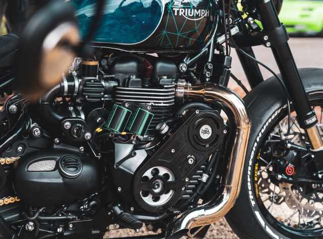 World’s Fastest Triumph Bobber takes to the dragstrip