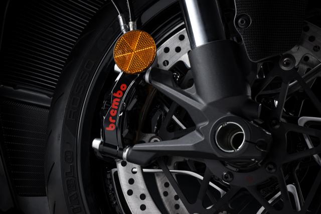2023 Ducati Diavel V4 Brembo brake calliper
