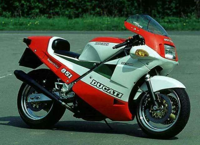 1987 - Ducati 851