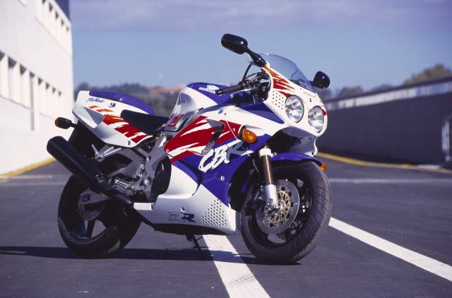 1992 - Honda CBR900RR Fireblade