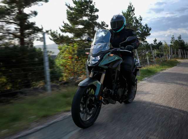 Honda CB500X 2022 a2 adventure review