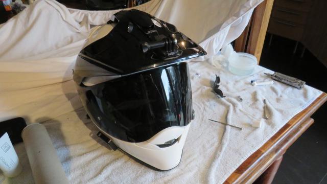 How to clean your motorcycle helmet 