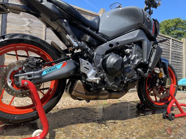 How the handling of the Yamaha MT-09 was transformed