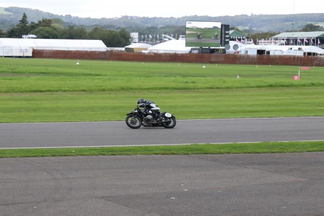 Riders rev up for Goodwood Revival