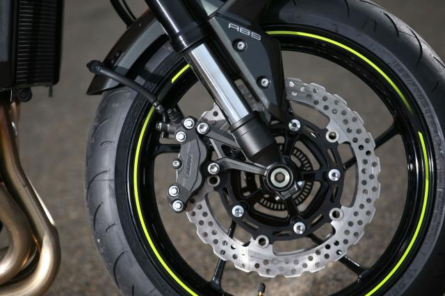 Why does Kawasaki’s imminent Z900RS have higher-spec brakes than the Z900?