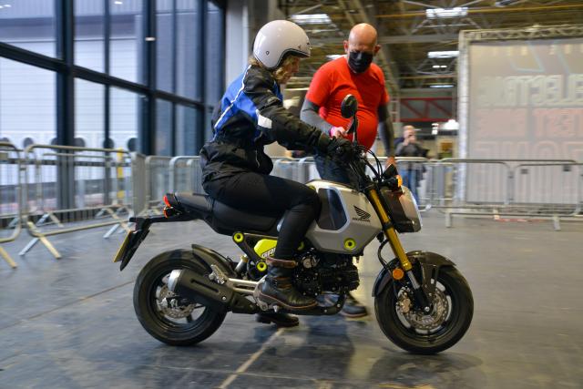 Instructor teaching rider on Try Ride at Motorcycle Live 2021