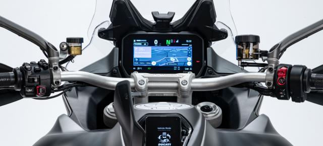 2022 Ducati Multistrada V4 S TFT dashboard.