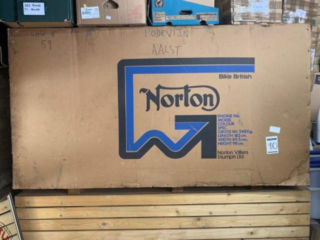Norton Commando 850 crated
