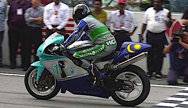 Sauber Petronas GP1 MotoGP prototype.jpg