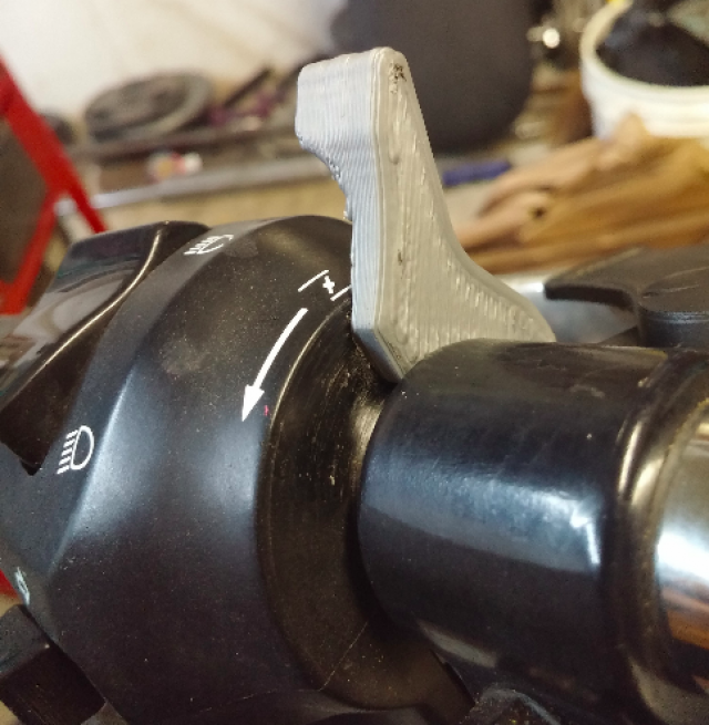  Motorcyclist 3D prints choke lever for his bike because the part isn't produced anymore 