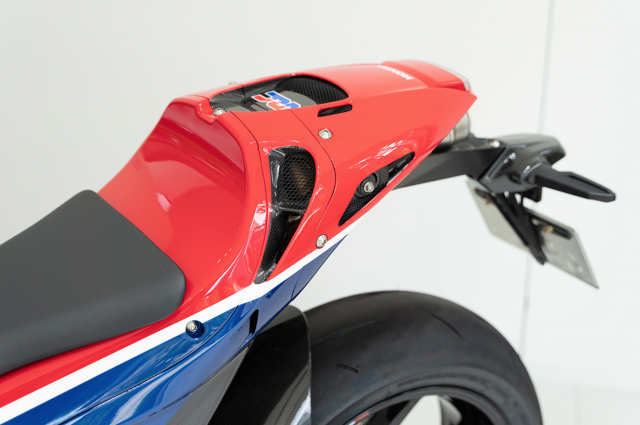 Honda RC213V-S becomes the most expensive Japanese motorcycle at auction!