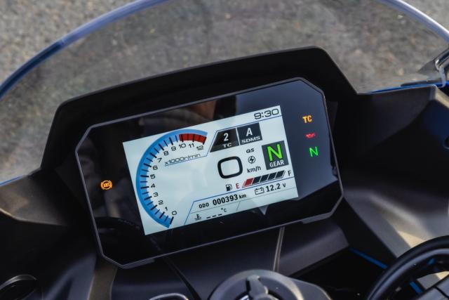 The TFT dash of the GSX-8R