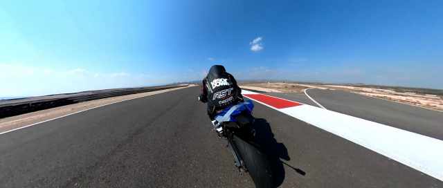 Yamaha R7 (2022) review | tested on the road and on the track