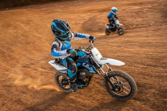 the two new electric dirt bikes from CFMOTO