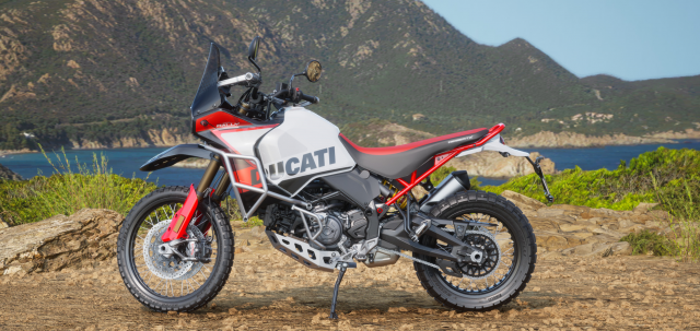 Ducati DesertX Rally configurator