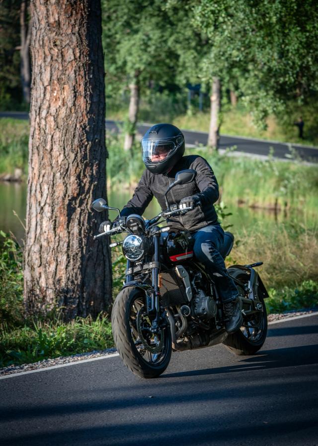 Rider in Halvarssons Gear