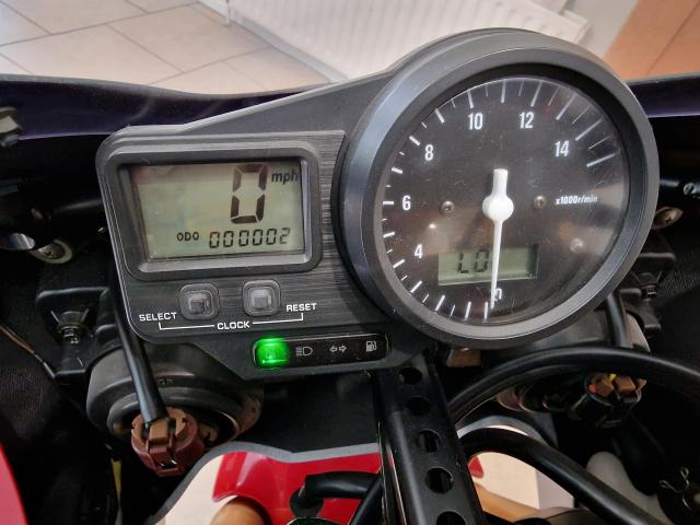 Yamaha OW-02 - clocks