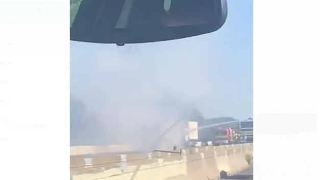 Truck fire caught from mobile phone. - France Bleu