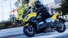 New Yamaha TMAX 2022 and Tech MAX 2022 revealed