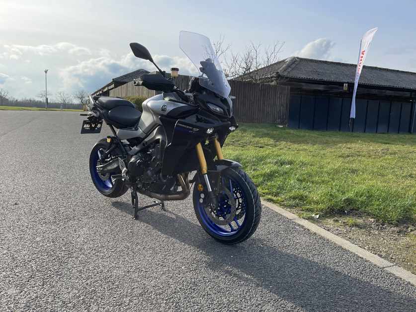 Yamaha tracer 9 online 2021