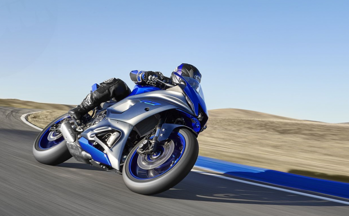 Top 10 Middleweight Sports Bikes Of 2024 | Visordown